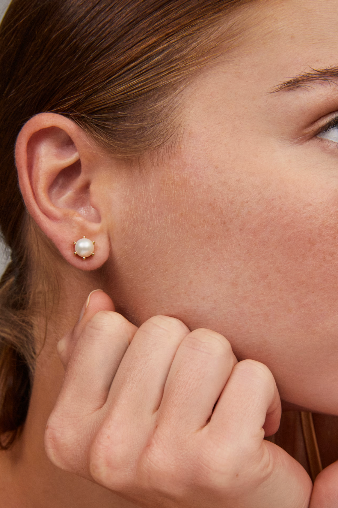 Ashton Pearl Stud Earrings