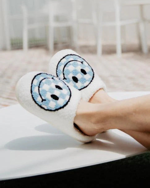 Checkered Pattern Happy Face Slippers
